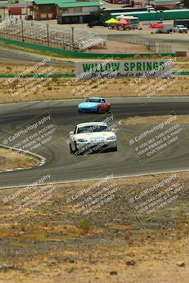 media/May-31-2025-CalClub SCCA (Sat) [[2c1a04e1ee]]/Qualifying/Group 5/Turn 4/